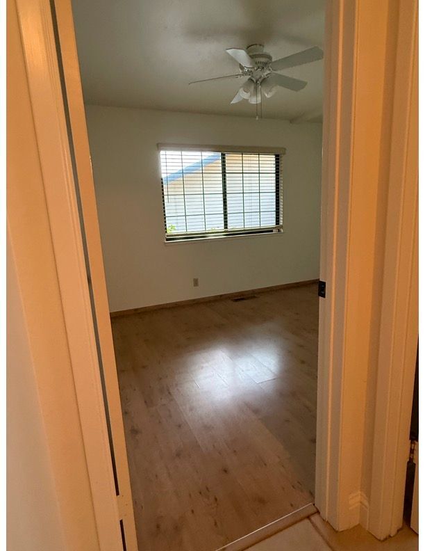 Building Photo - 5753 Reynaud Ct