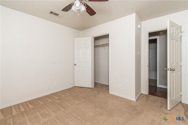 Building Photo - 3408 Ida Dr