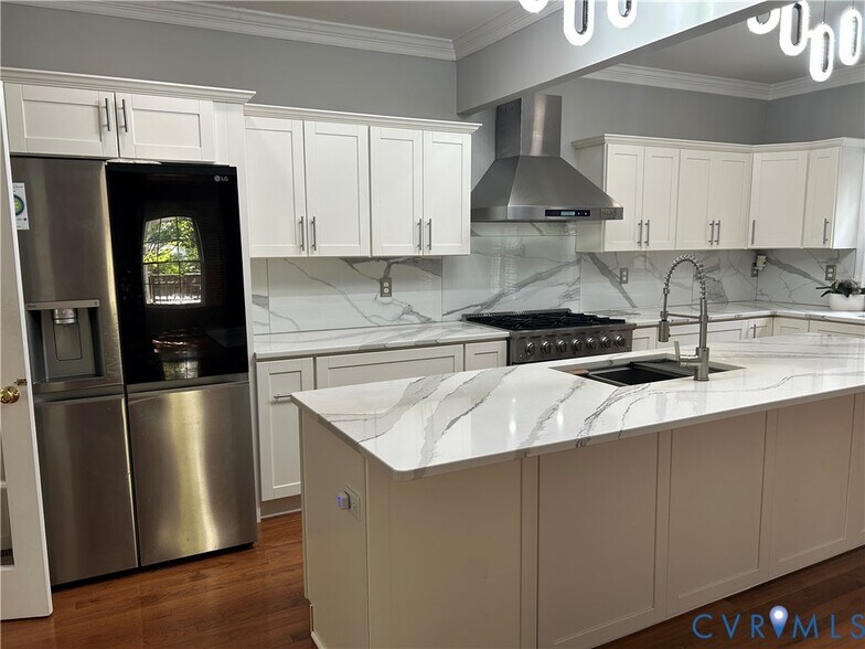 Building Photo - 12305 Maybrook Ln