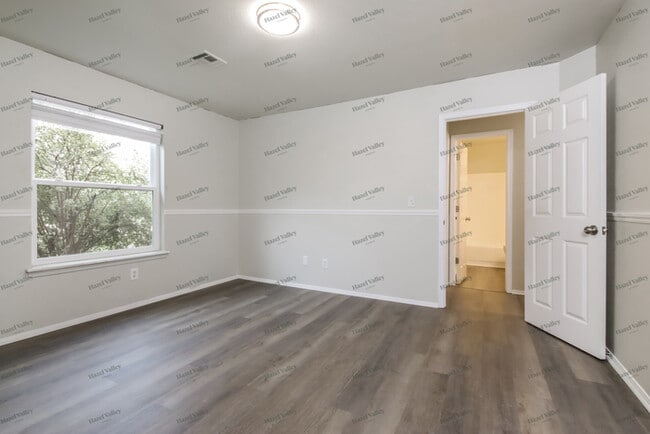 Building Photo - 14906 East 88th St N