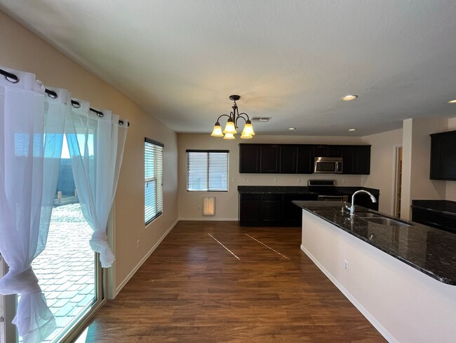 Building Photo - 4 Bedroom + Den Home in the Cameron Ranch ...