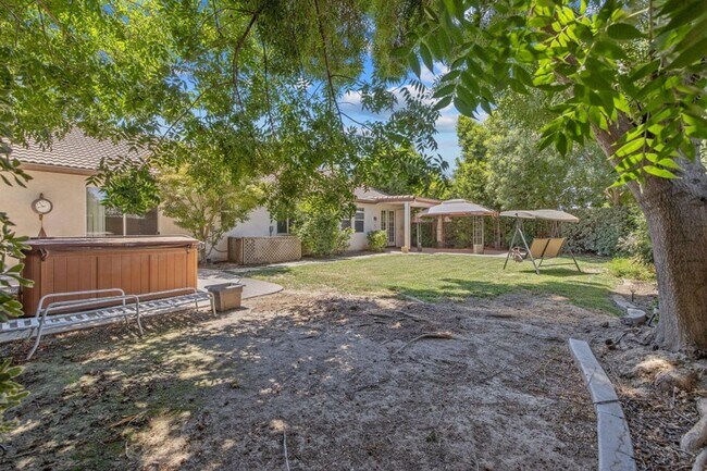 Building Photo - 6124 W Delaware Ct