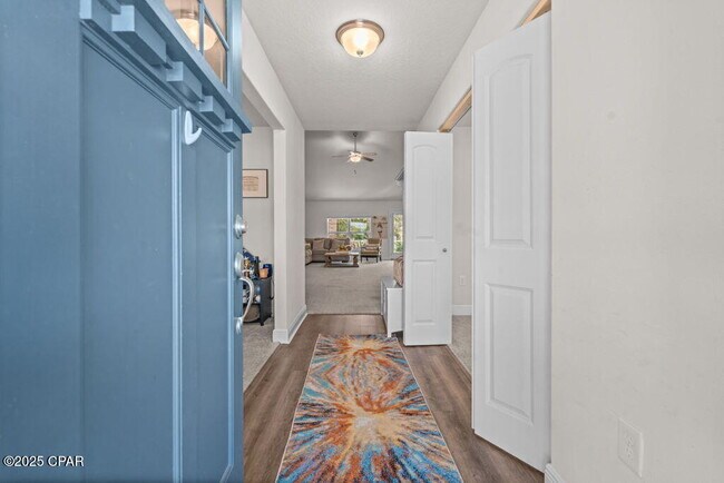 Building Photo - 104 Lake Merial Trail