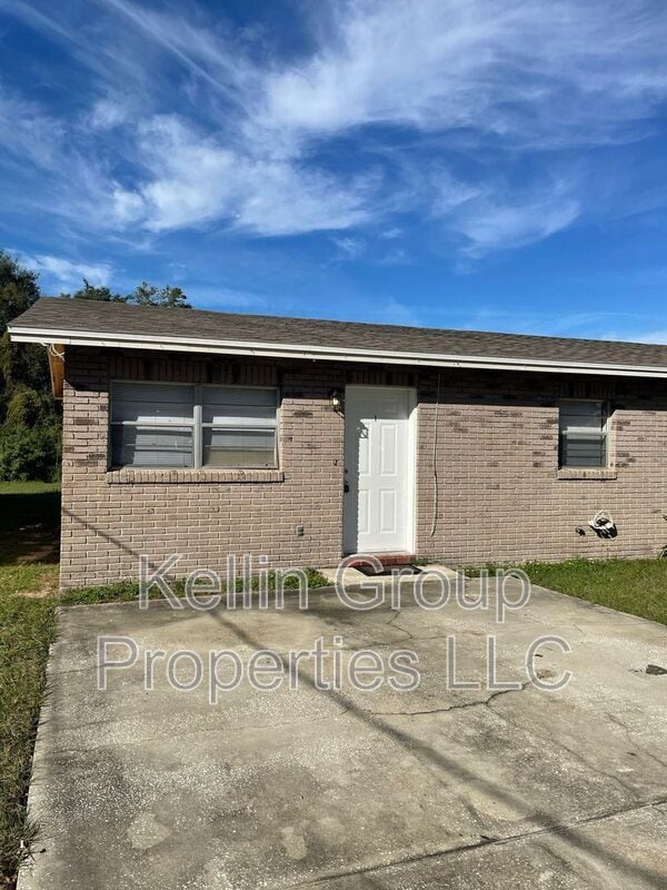 Building Photo - 160 N Nekoma Ave