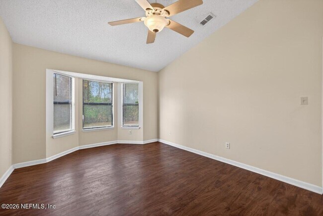 Building Photo - 8725 Huntington Woods Cir N