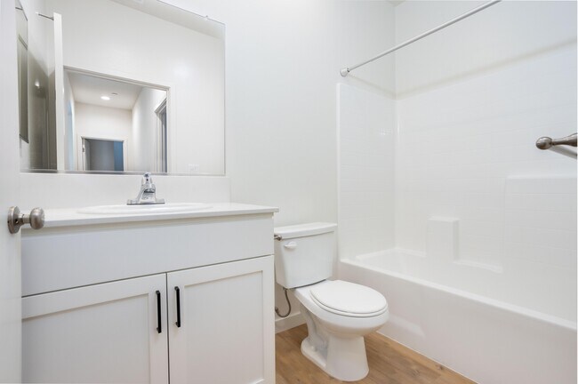 Building Photo - 911 Hartlepool Ave