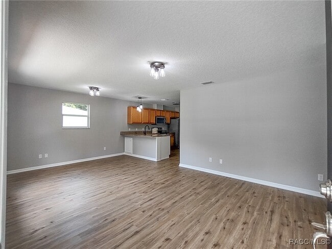 Building Photo - 3327 E Paula Ln