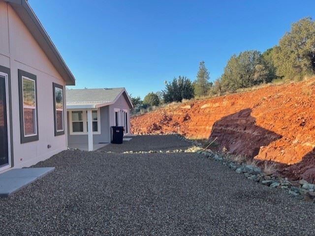 Building Photo - 6770 W State Rte 89A