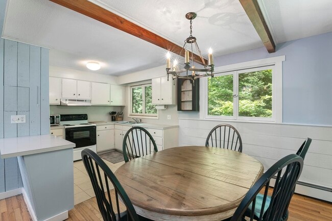 Building Photo - 35 Strattonwald Rd