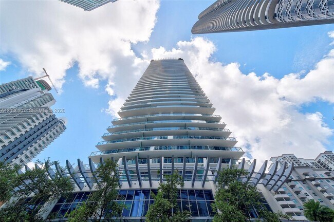 Building Photo - 1100 S Miami Ave