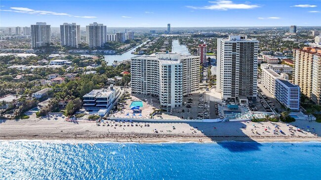 Building Photo - 3180 S Ocean Dr