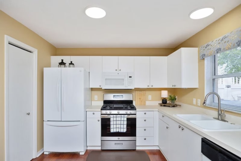 Building Photo - 1807 Dalton Dr