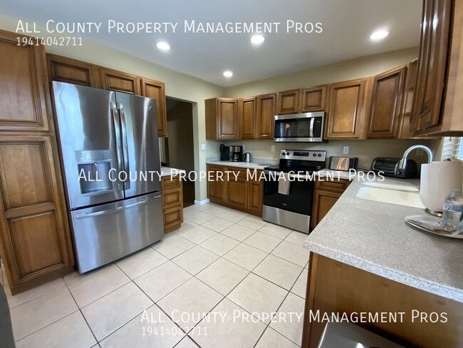 Building Photo - 811 33rd St Ct W