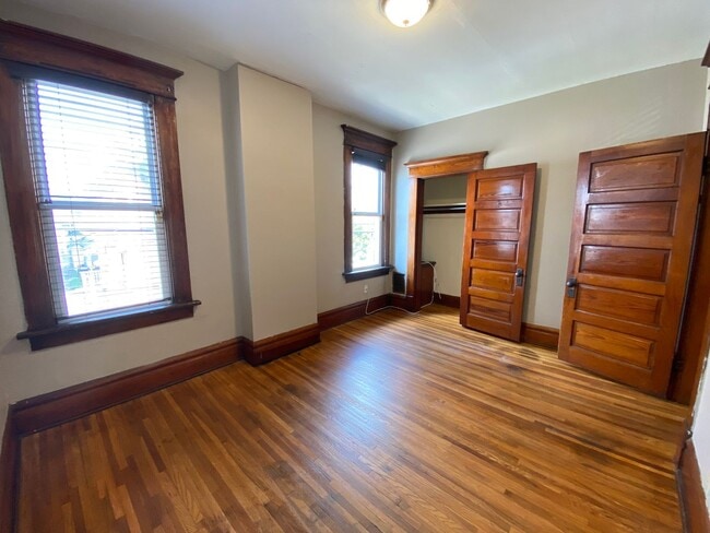Building Photo - 1467 Worthington St