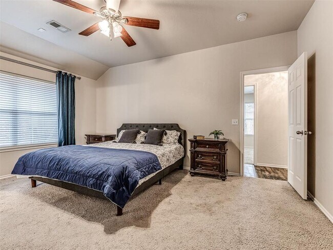 Building Photo - Gated 3 Bed 2 Bath 2 Car home of The Villa...