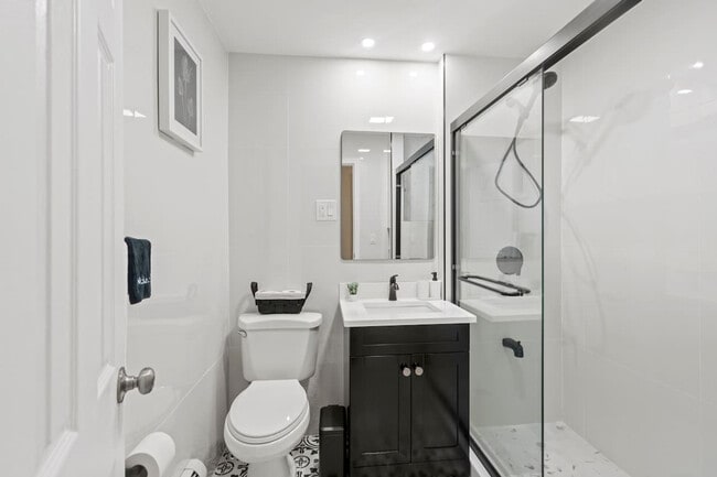 Building Photo - 1626 Union Turnpike