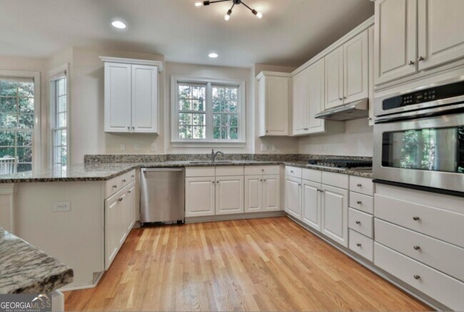 Building Photo - 1202 Loxley Cir