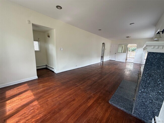 Building Photo - 175 S Brookside Ave