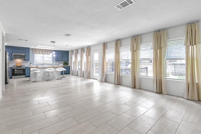 Building Photo - 1413 Baffin Cove