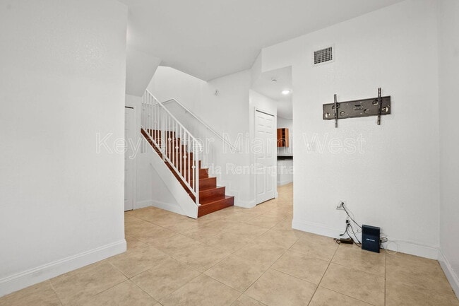 Building Photo - 7422 NW 182nd St