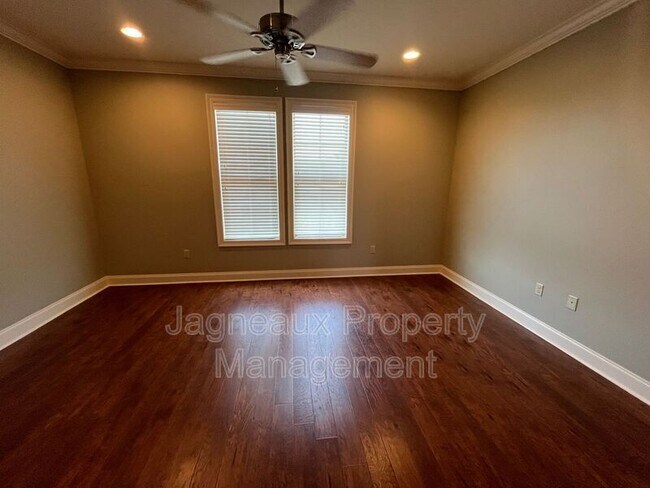 Building Photo - 114 Hargrave Dr