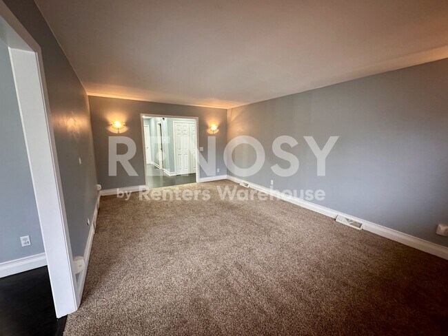 Building Photo - 13808 Frontier Ln