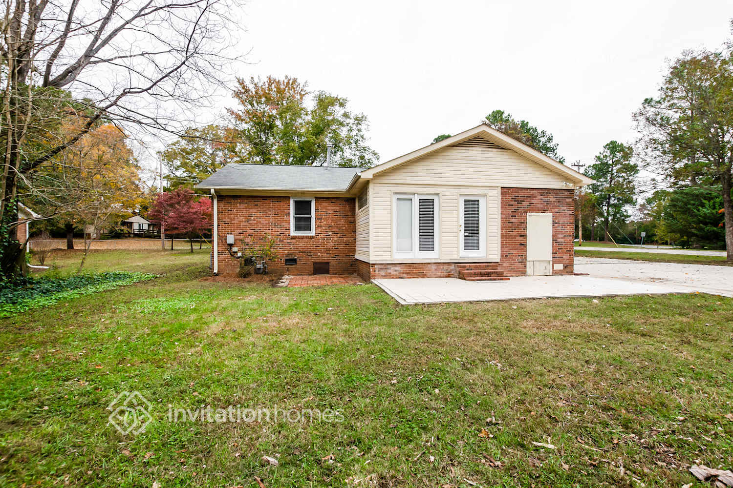 Building Photo - 3860 Litchfield Rd