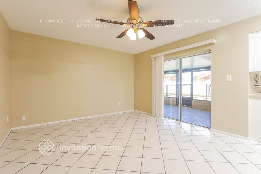 Building Photo - 10948 Tangora St