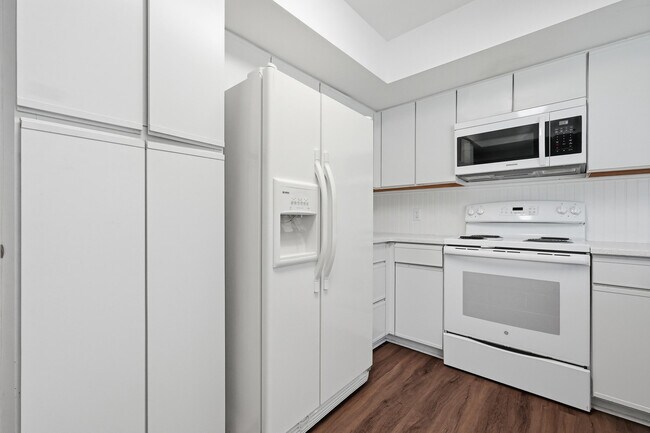 Building Photo - 114 Gleneagles Dr