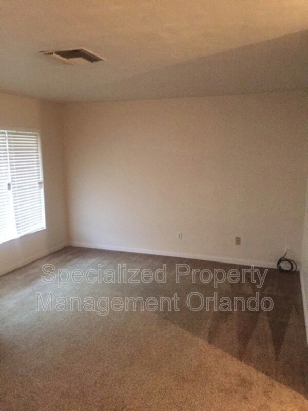 Building Photo - 623 Truesdell Ave