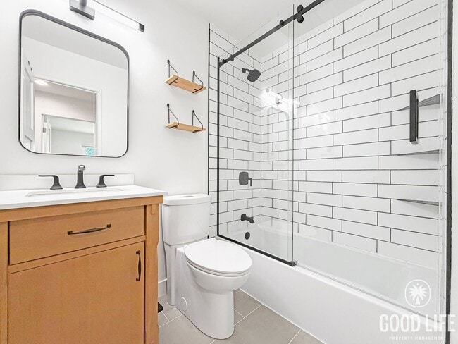 Building Photo - Modern 3B/2BA Home in Quiet Neighborhood with Private Yards and 2-Car Attached Garage