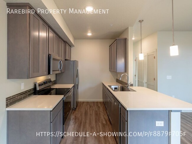 Building Photo - $1000 OFF SPECIAL! 2 Bed / 2 Bath in Beave...