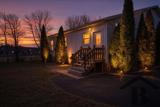 Building Photo - 1543 S Tuscany Ct