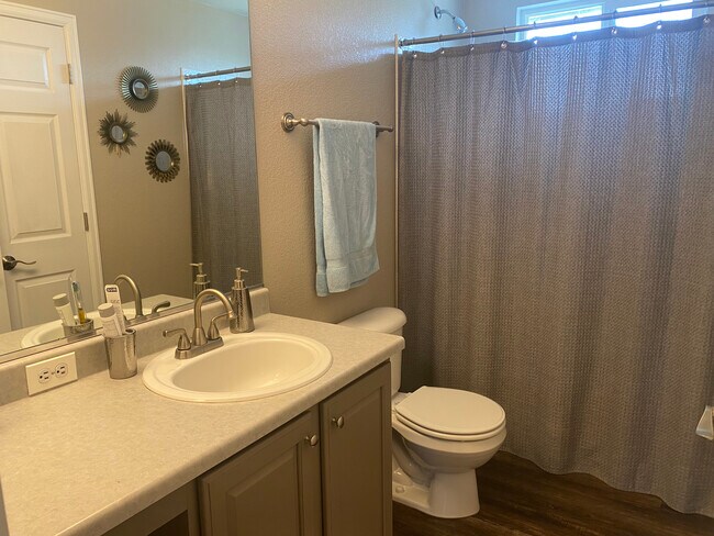 Building Photo - 14583 Gaylord St