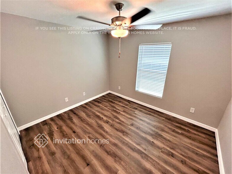 Building Photo - 21287 Hawthorne Ave