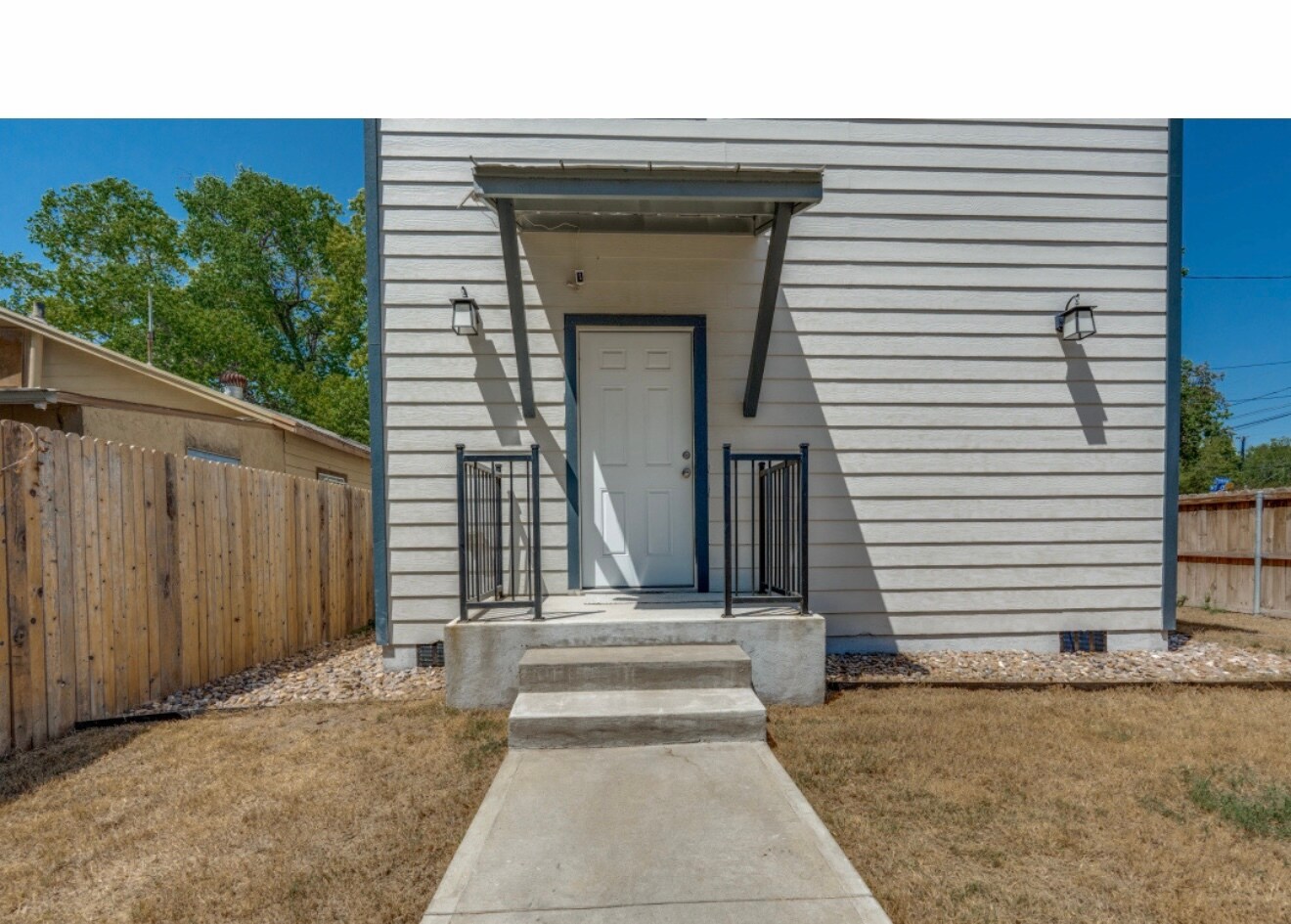 Building Photo - 156 Pioneer Rd