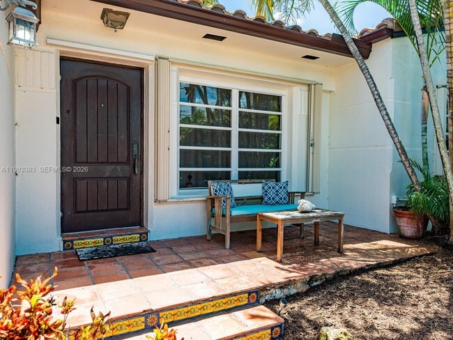 Building Photo - 8927 Hawthorne Ave