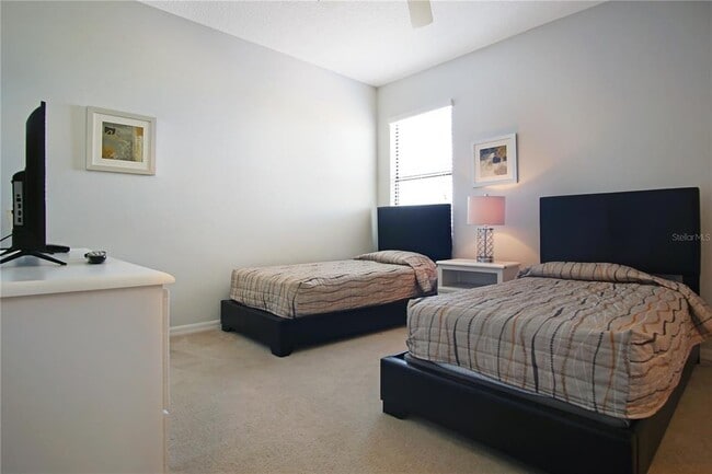 Building Photo - 2545 Rosemont Cir