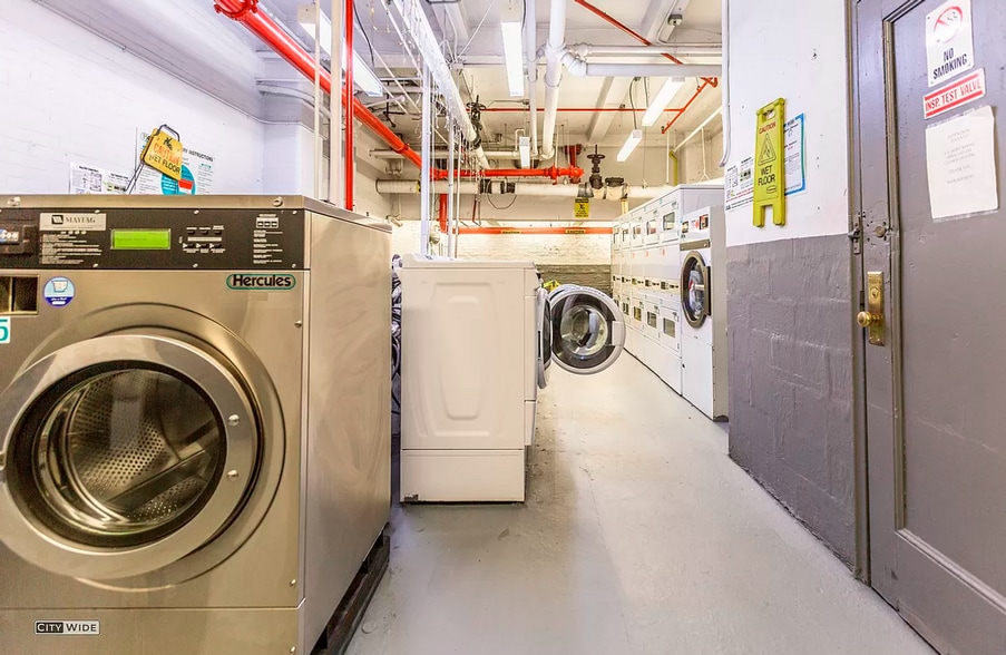 Building Photo - EAST 46 STREET