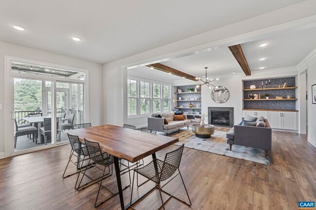 Building Photo - 598 Bleeker St