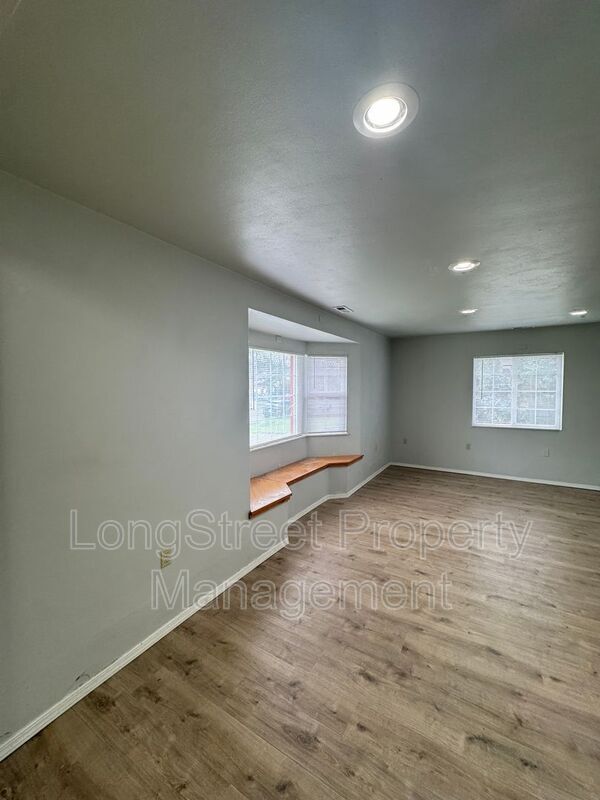 Building Photo - 1012 NW 34th St