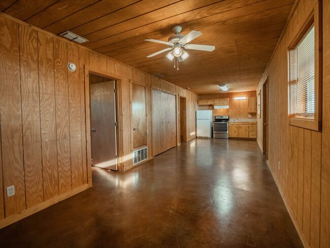 Building Photo - 11671 FM 3025, Unit 2, Stephenville, TX 76401