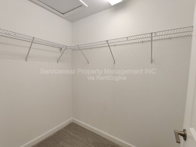 Building Photo - 23264 Willow Glen Way