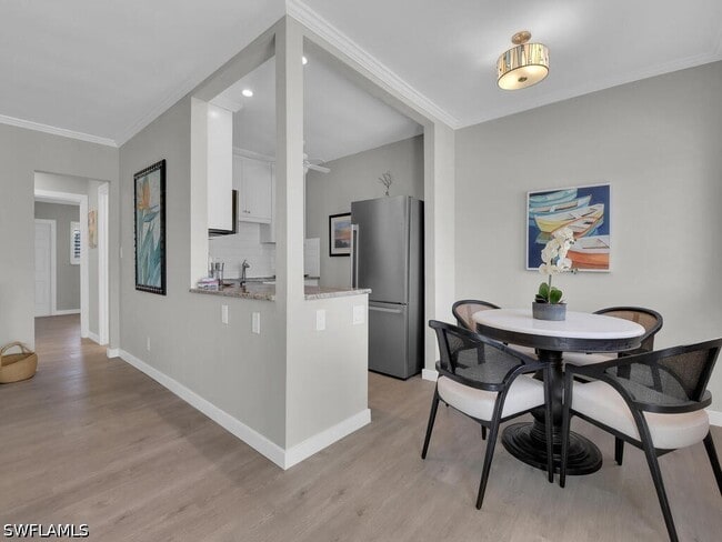 Building Photo - 473 12th Ave S