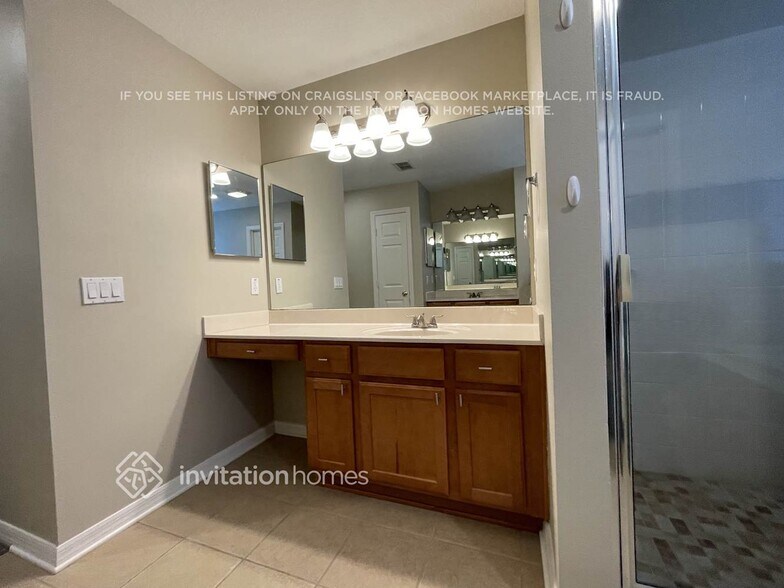 Building Photo - 12819 Solola Way
