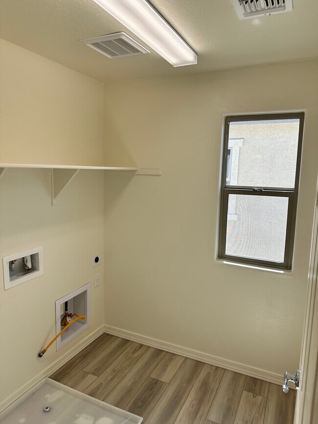 Building Photo - 4228 S 58th Ave