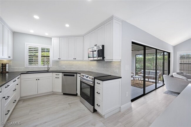 Building Photo - 714 Reef Point Cir