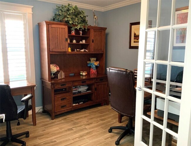 Building Photo - 15506 Red Pine Ridge Way