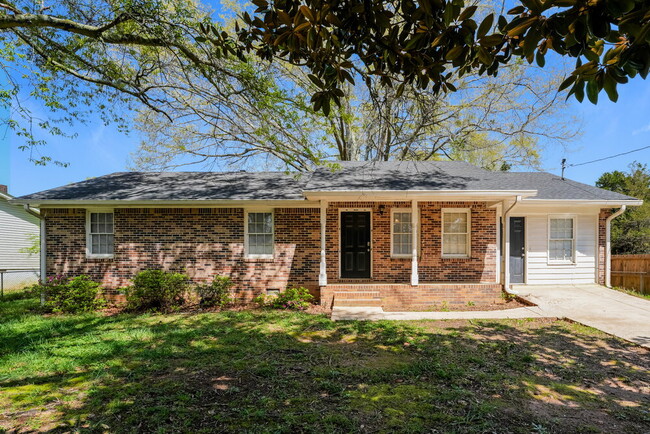 Building Photo - 4916 Cherokee Way SE