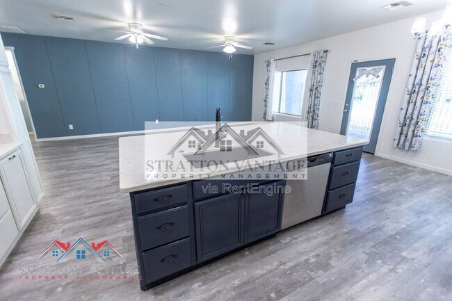 Building Photo - 21748 E Escalante Rd